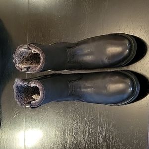 Frye Celia Shearling Short Boot, Black, Size 7.5